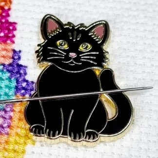 Black Cat Needle Minder