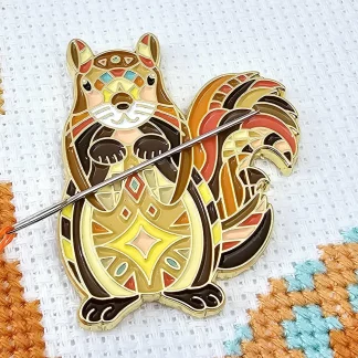 Mandela SQUIRREL Needle Minder